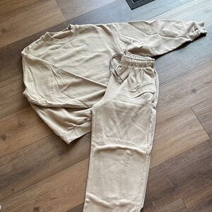 ALO Yoga women’s set